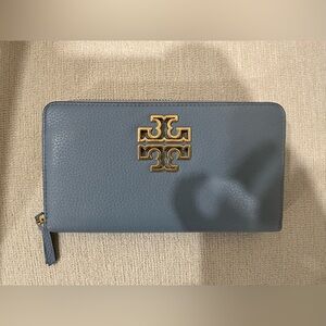 Tory Burch Continental zip wallet - New w Tag